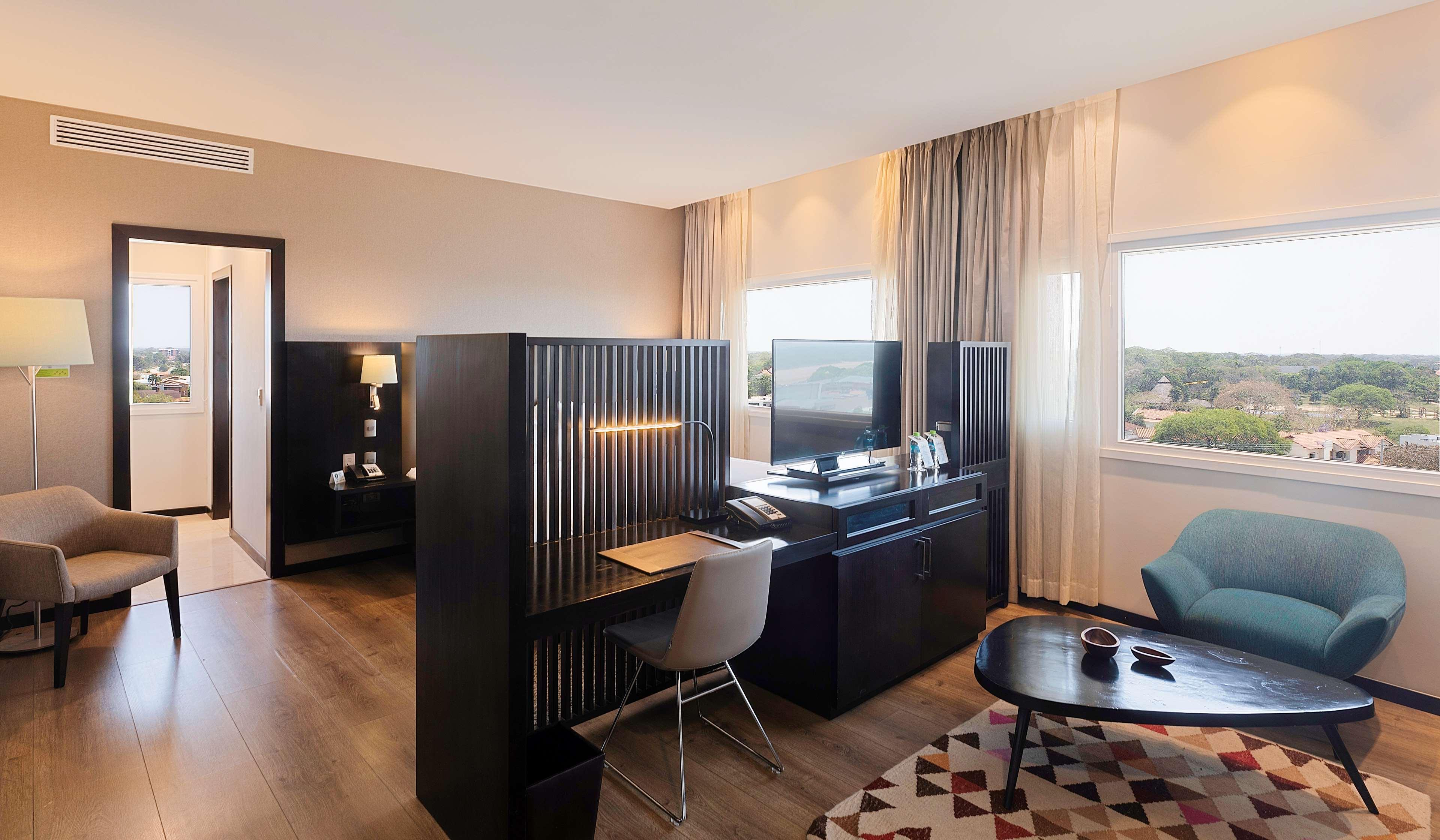 Radisson Hotel Santa Cruz 圣克鲁斯 外观 照片