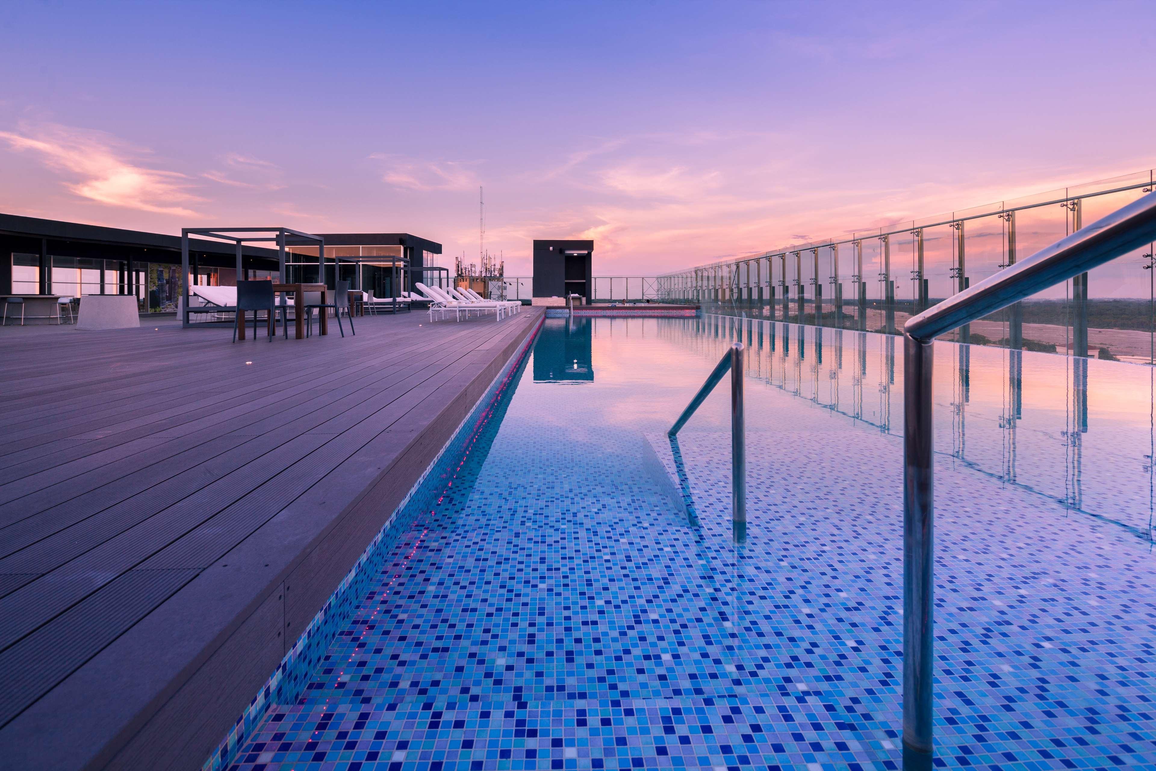 Radisson Hotel Santa Cruz 圣克鲁斯 外观 照片